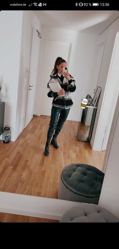 熟女乱交OnlyFans 無料セクシー 写真