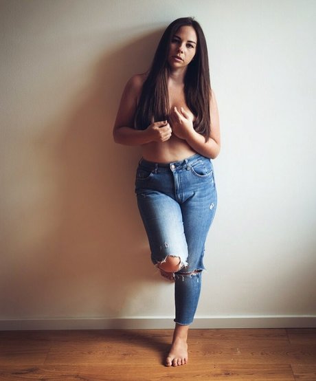 Carmen Palme ヌードのポルノスター 写真