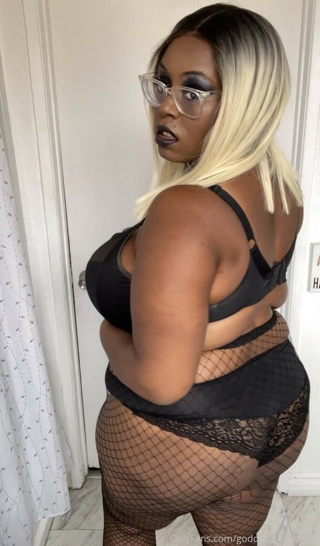 BBWシーメールオンリーファンズ ベスト 画像