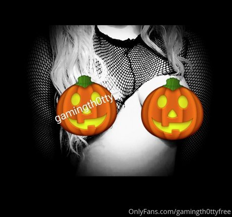 gamingth0ttyfree 独占ポルノスター ギャラリー