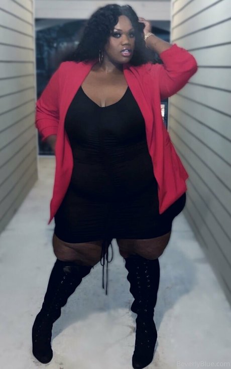 beverlyblue3x ポルノスター 裸 写真