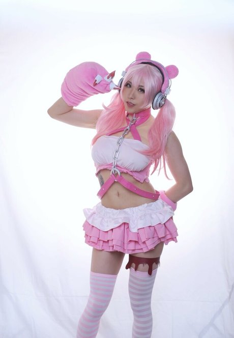 Cloudyninecos スター ヌード 写真