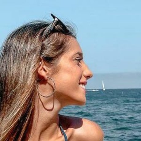 アジアン・エボニー・オンリーファンズ 無料セクシー 写真