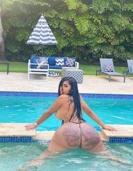 ブラジルの猫オンリーファンズ エロチック 写真