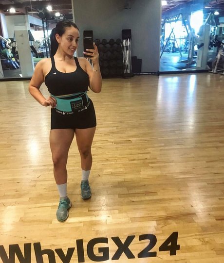 ママソロOnlyFans ヌード ギャラリー