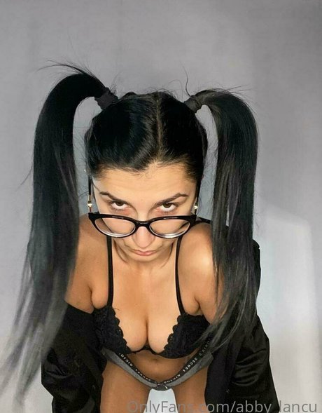 abby lancu 素敵なモデル 画像