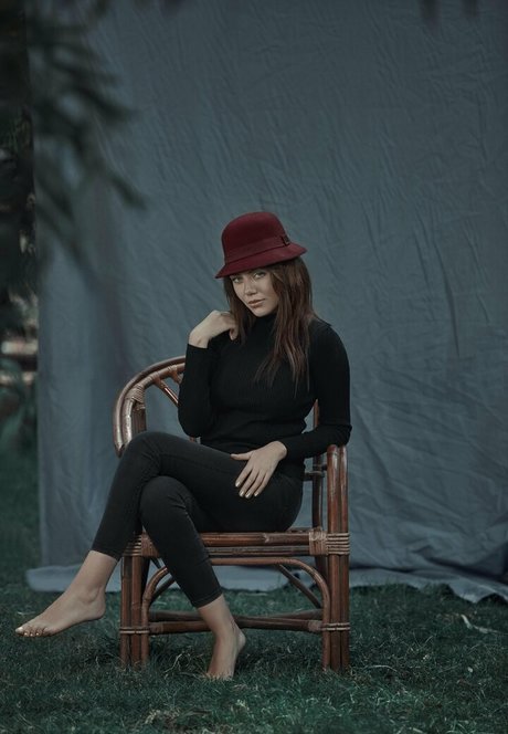 Rahma Hassan ポルノモデル ギャラリー