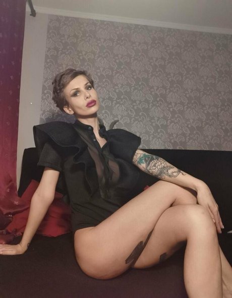 elenahug スター ヌード ギャラリー