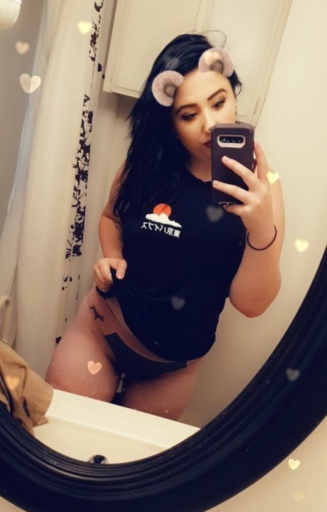 gothickitti ポルノスター 写真