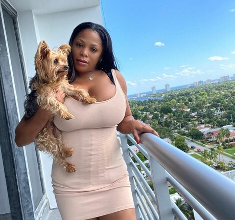 Clara Marie トップモデル 写真