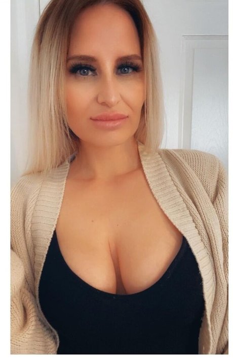 妊娠中のアジア人オンリーファンズ 無料エロ 画像