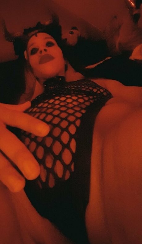 terryburrs ヌードモデル 画像