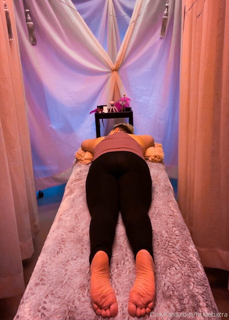 ticklebxtra ヌードモデル アーカイブ