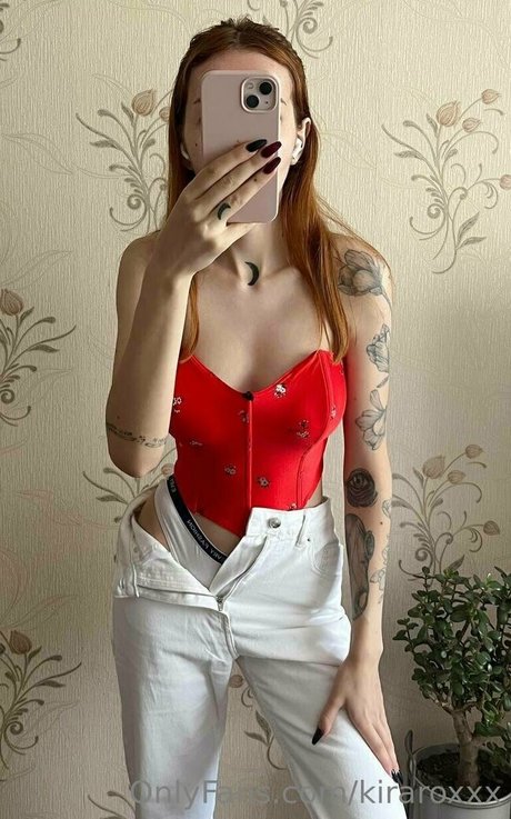 ヘンタイオンリーファンズ エロチック 写真