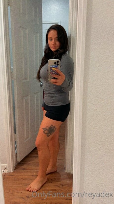 reyadex 美しいポルノスター アーカイブ