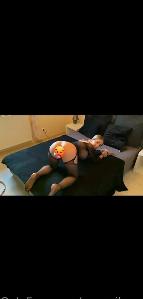 バスルームファックOnlyFans HD 画像