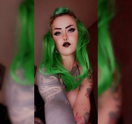 kcb666 裸のポルノスター 写真