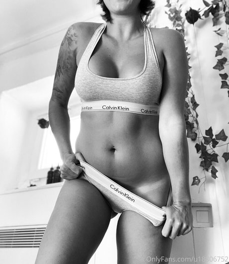 OnlyFansの写真 えろ 画像