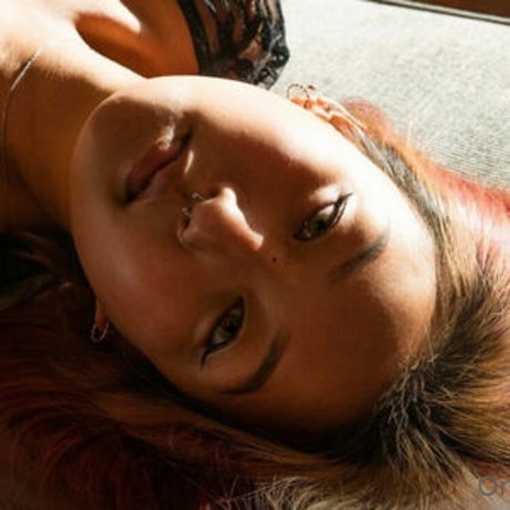 Lizzzpark アダルトモデル 画像