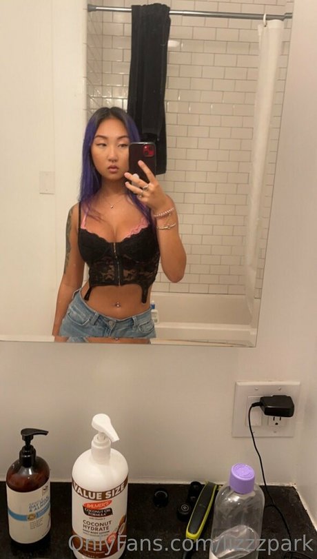 Lizzzpark 美しい女優 画像