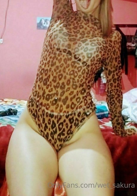 wet sakura アート女優 画像