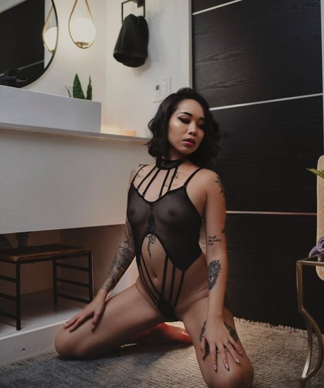 ChunLybia ポルノスター 素敵 画像