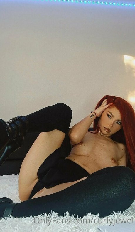 curlyjewel エロティックなスター 写真