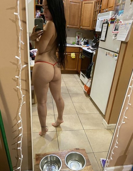 Serving Gaia アダルトスター ギャラリー