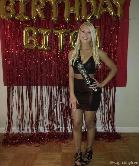 日本の女子高生OnlyFans ホットxxx 画像