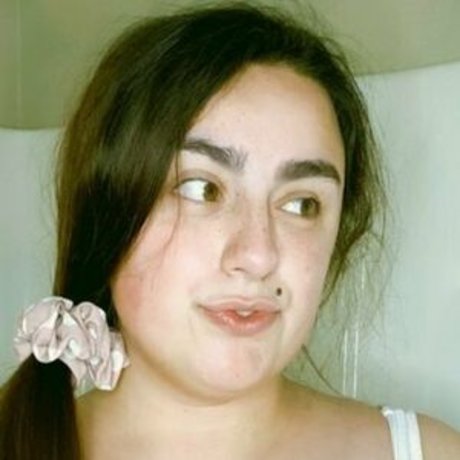 毛深い足のOnlyFans エロチック 画像