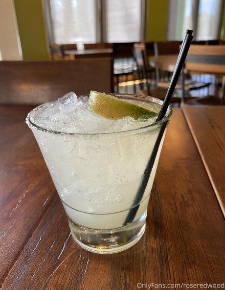 roseredwood 美しいモデル アーカイブ