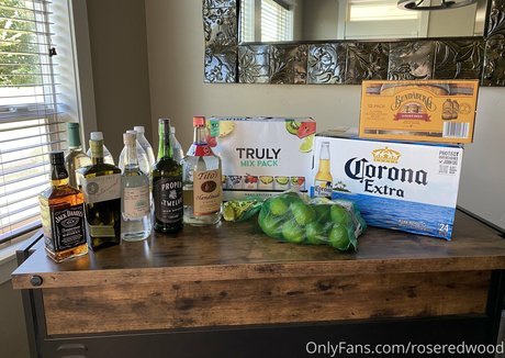 roseredwood アートポルノスター 写真