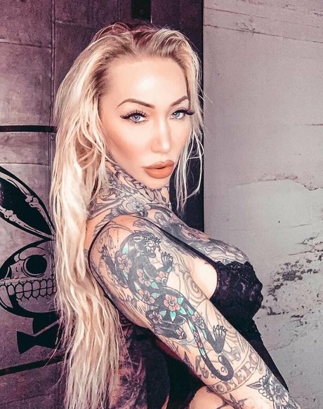 甘いおまんこオンリーファンズ アダルト 写真