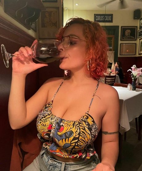 Sheena St Joseph アートモデル 画像