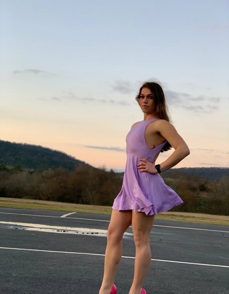 ウェブカメラ オンリーファンズ ホットセクシー 写真