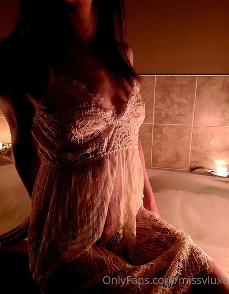 missvluxe ポルノスター 写真