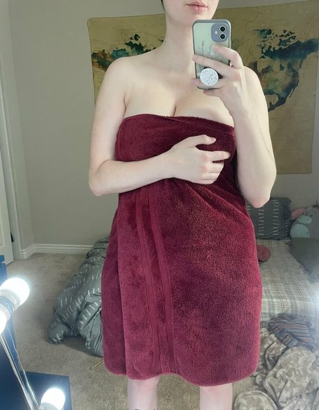 cailthefail エロティック女優 写真