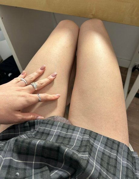 shystudentagostina セックスモデル 写真