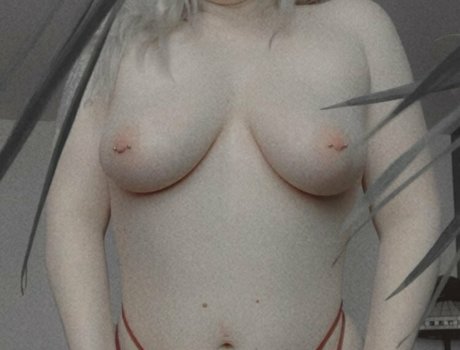 nudes plug トップ女優 画像