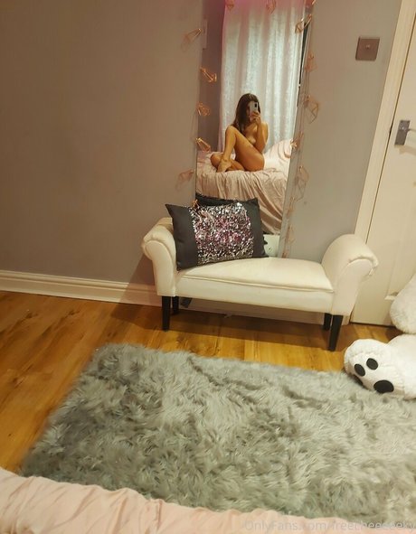 50歳以上のオンリーファンズ 無料ヌード 写真