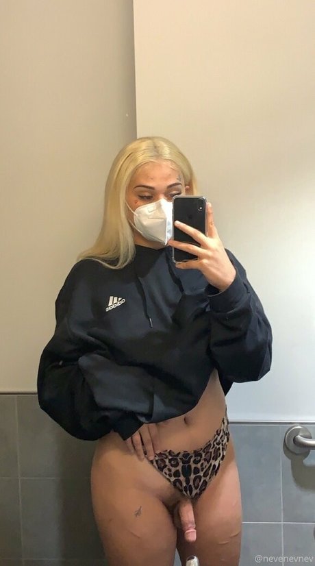 nevenevnev 美しい女優 写真