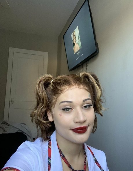 nevenevnev セクシー女優 画像