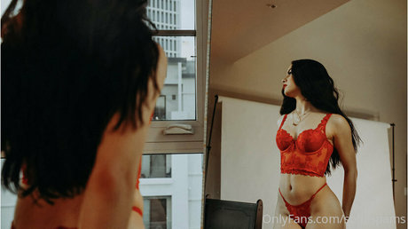 巨乳 パイズリ OnlyFans ポルノ ギャラリー