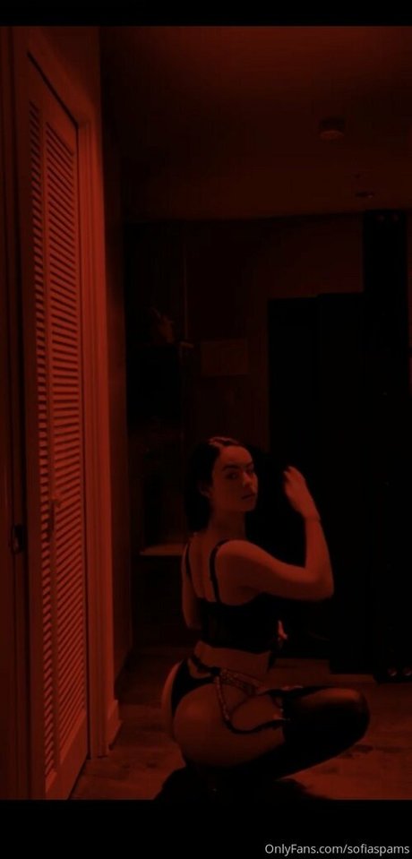 かわいいシーメールオンリーファンズ アート裸 画像