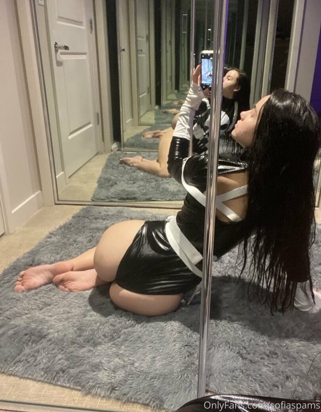 ティーンシーメールオンリーファンズ ポルノ 写真