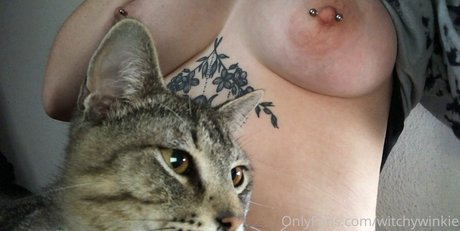 ジムガールズオンリーファンズ 裸 写真