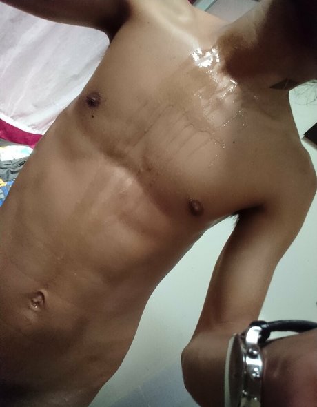 ヌード 屋外 OnlyFans 美しい裸 画像