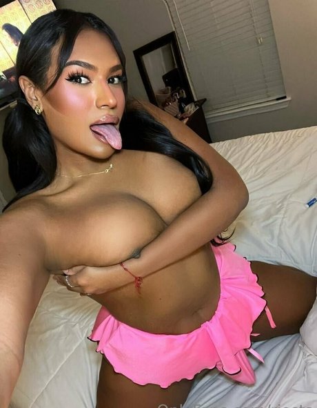 小柄なティーンオンリーファン エロチック 画像