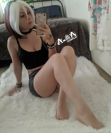 axillia セクシーなポルノスター 画像