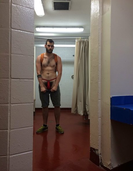 足ヌードオンリーファンズ セクシーヌード 写真